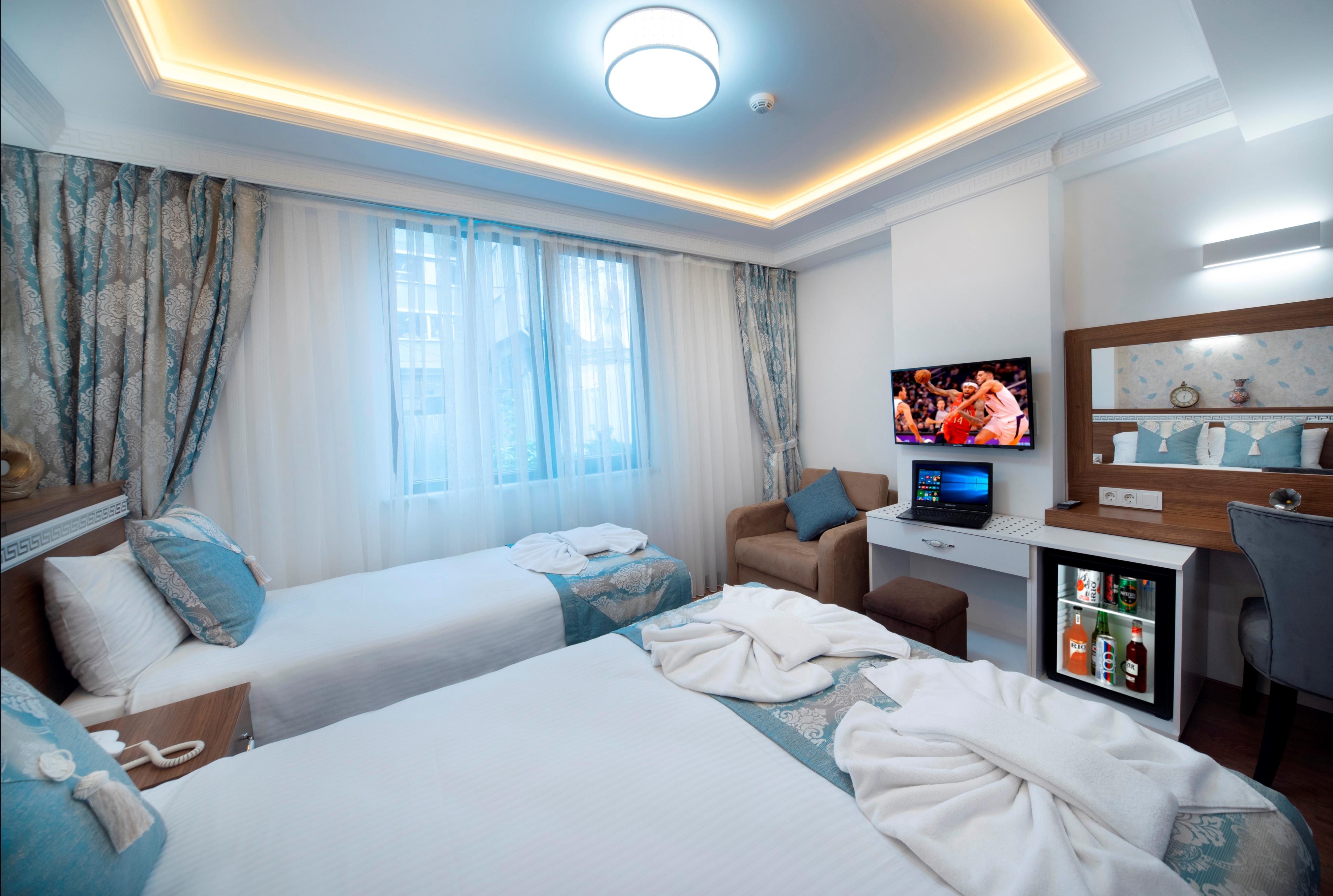 Lika Hotel Istanbul Bagian luar foto