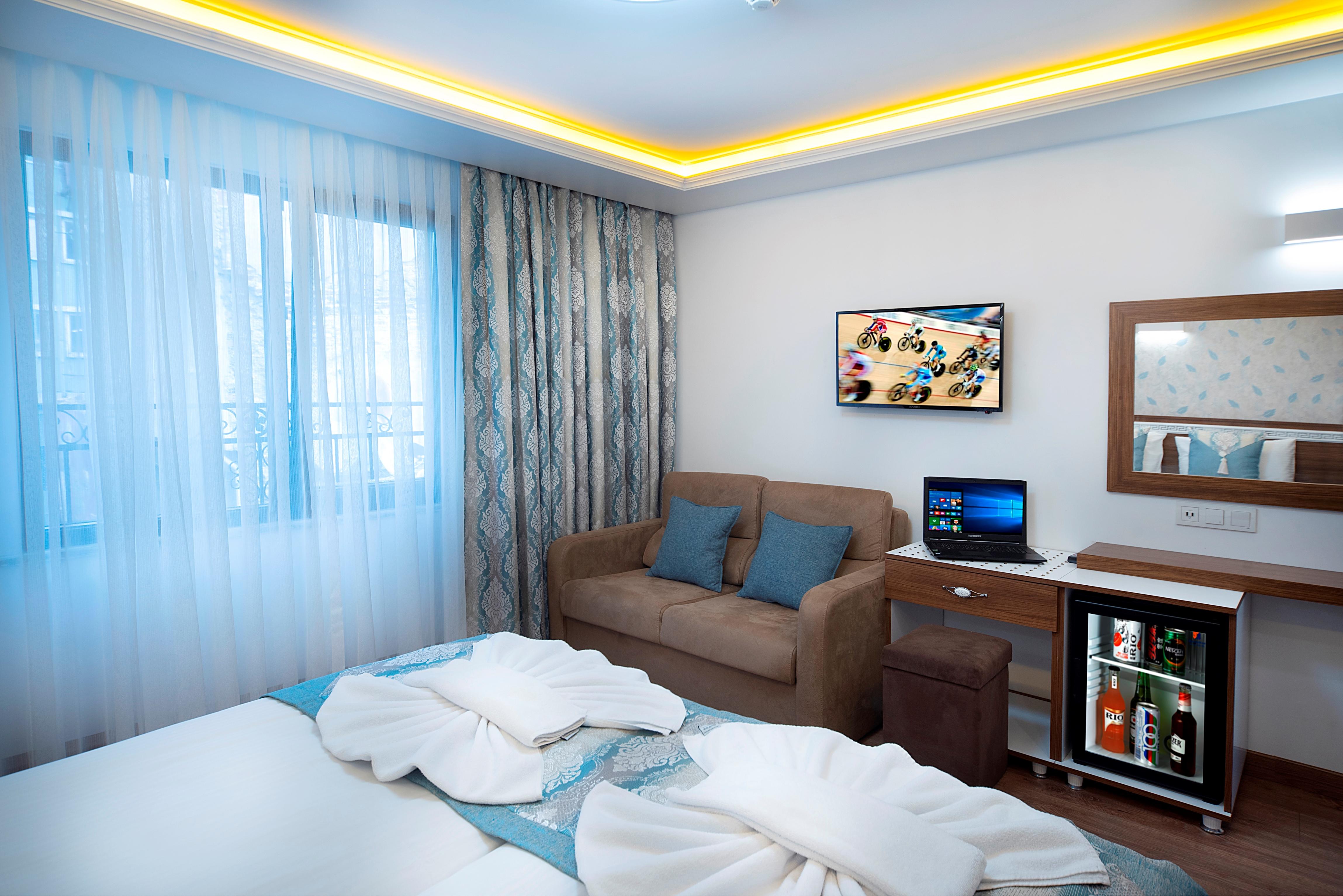Lika Hotel Istanbul Bagian luar foto