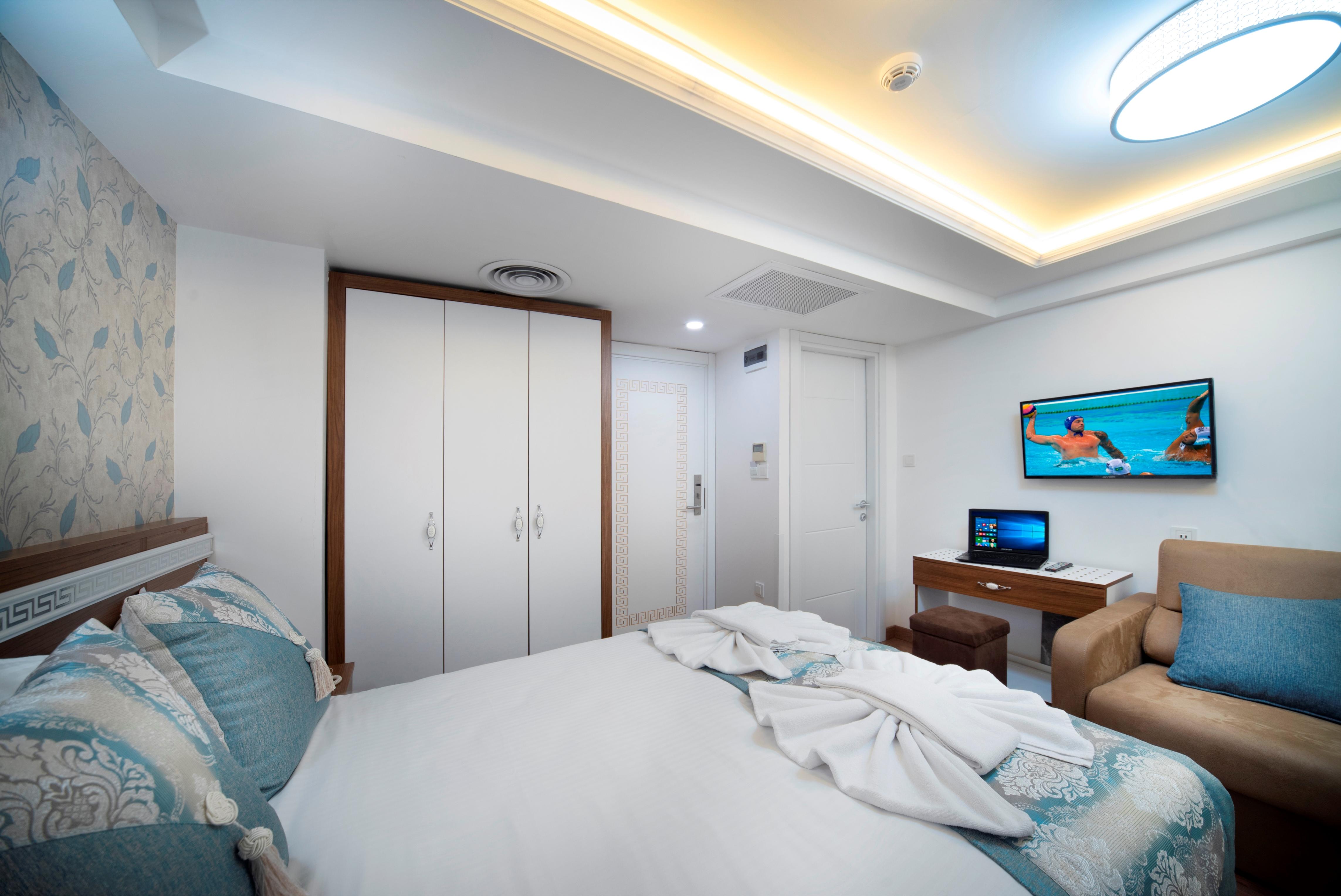 Lika Hotel Istanbul Bagian luar foto