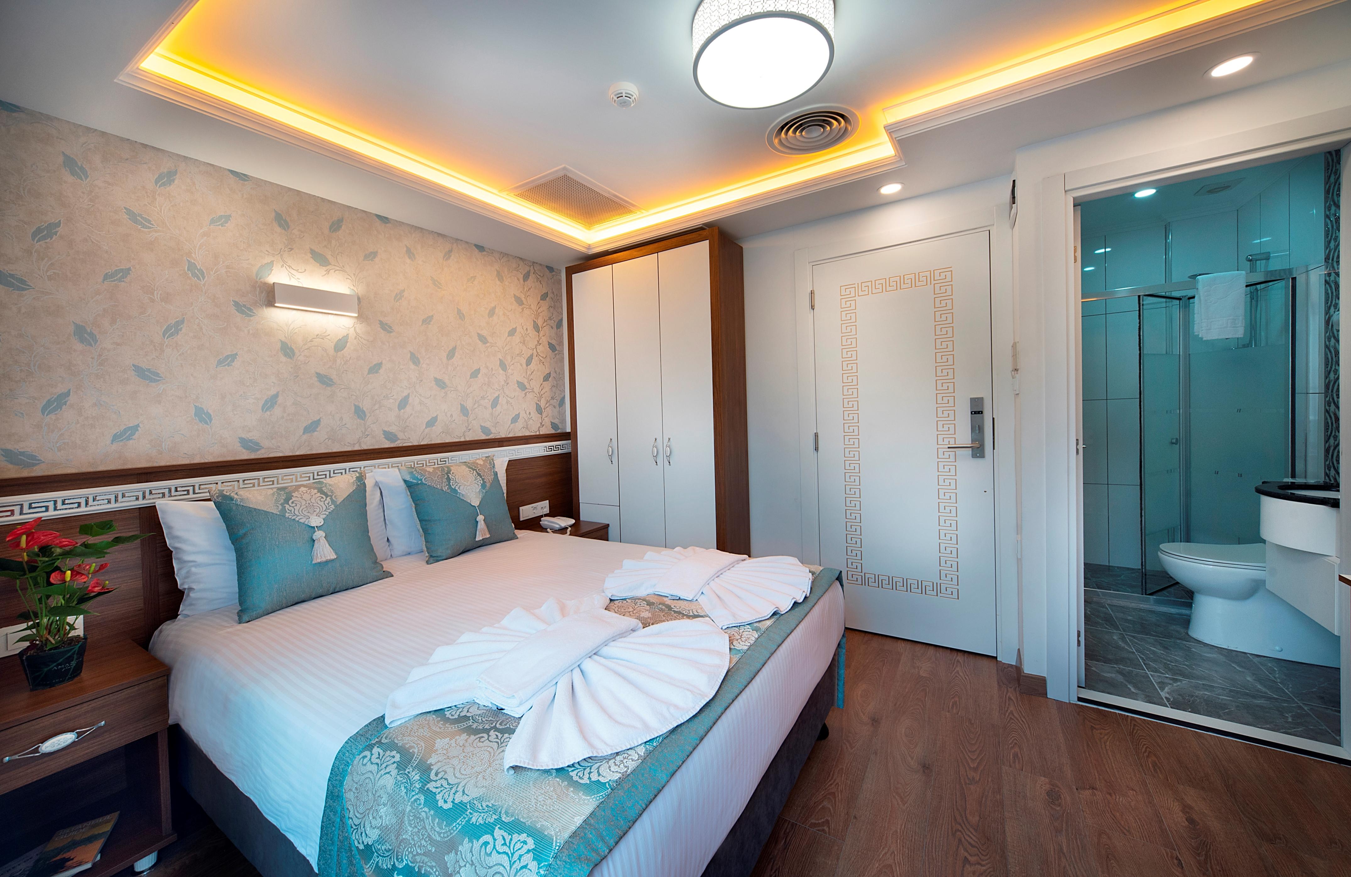 Lika Hotel Istanbul Bagian luar foto