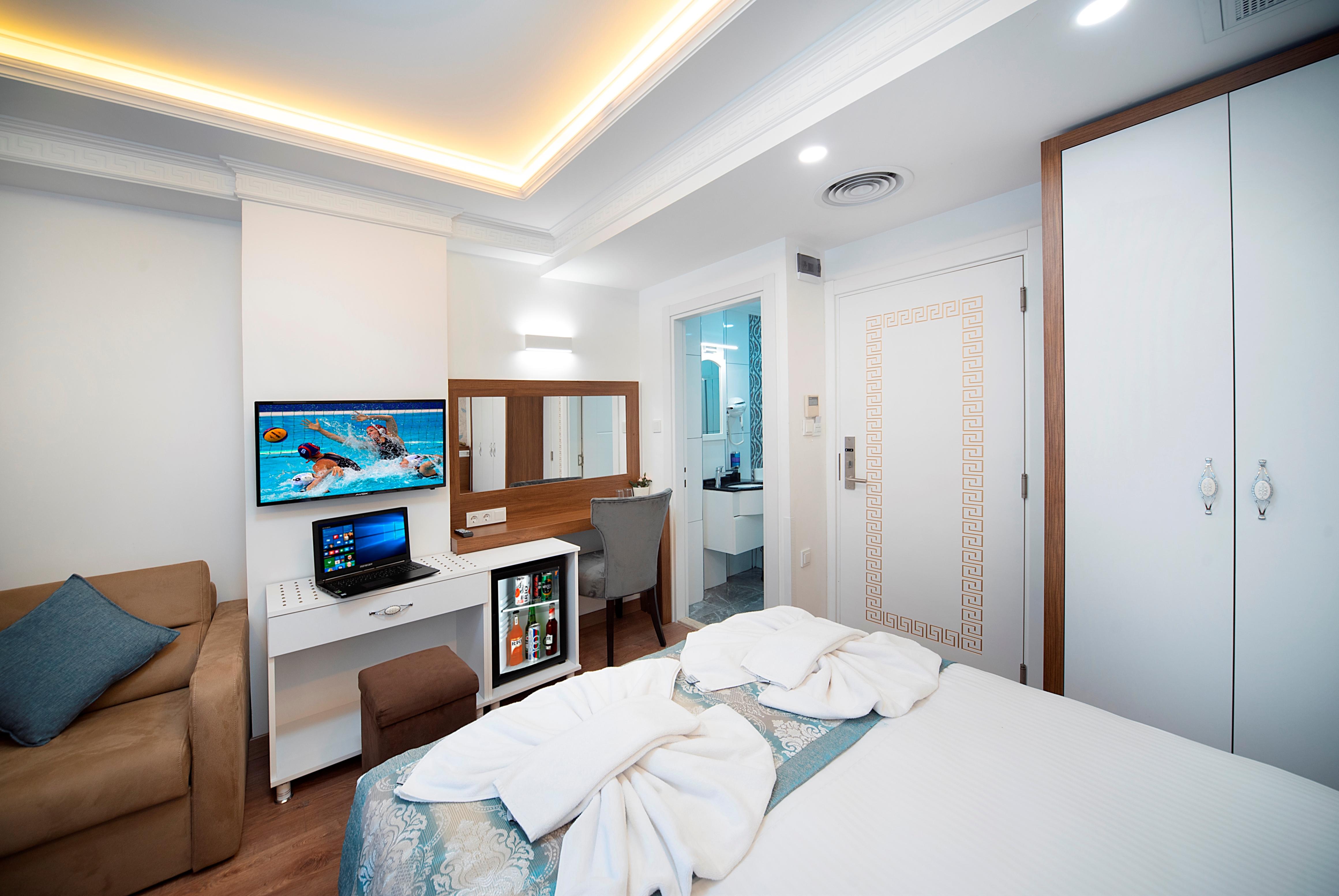 Lika Hotel Istanbul Bagian luar foto
