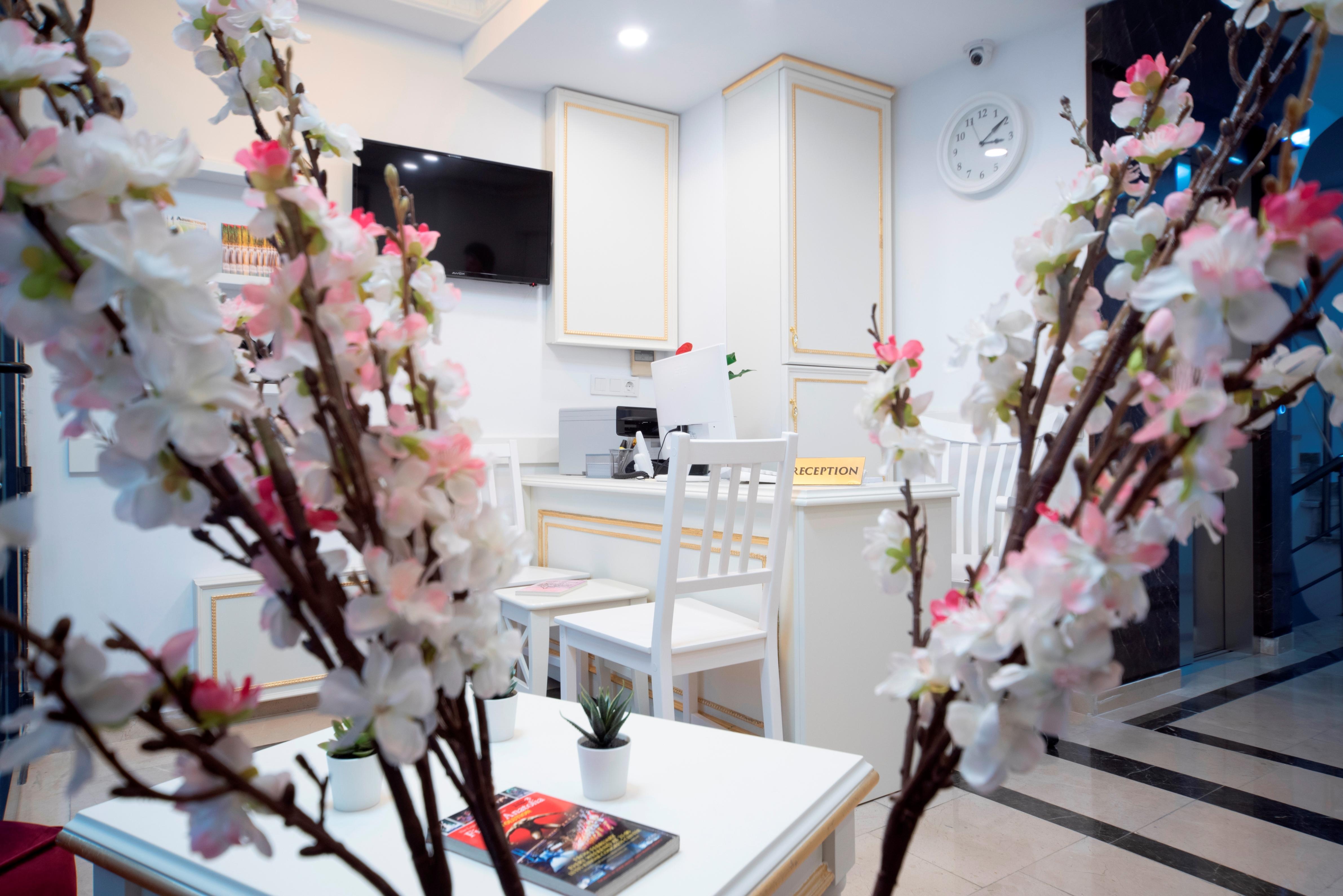 Lika Hotel Istanbul Bagian luar foto